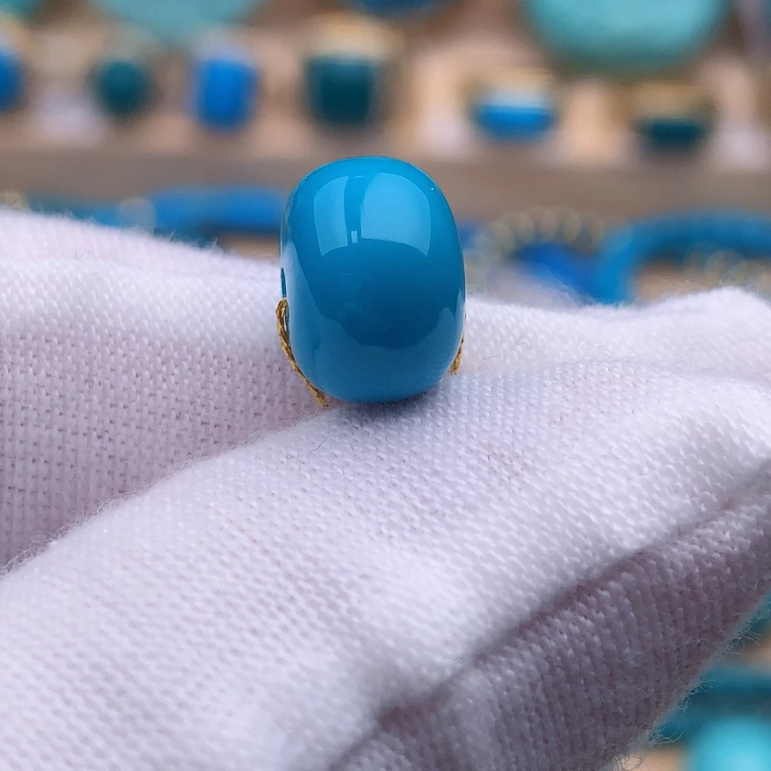 绿松石未镶嵌珠宝奇石10.8*6.8mm