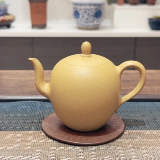 紫砂黄龙山原矿紫砂黄龙山大水潭本绿半手工（200 cc）