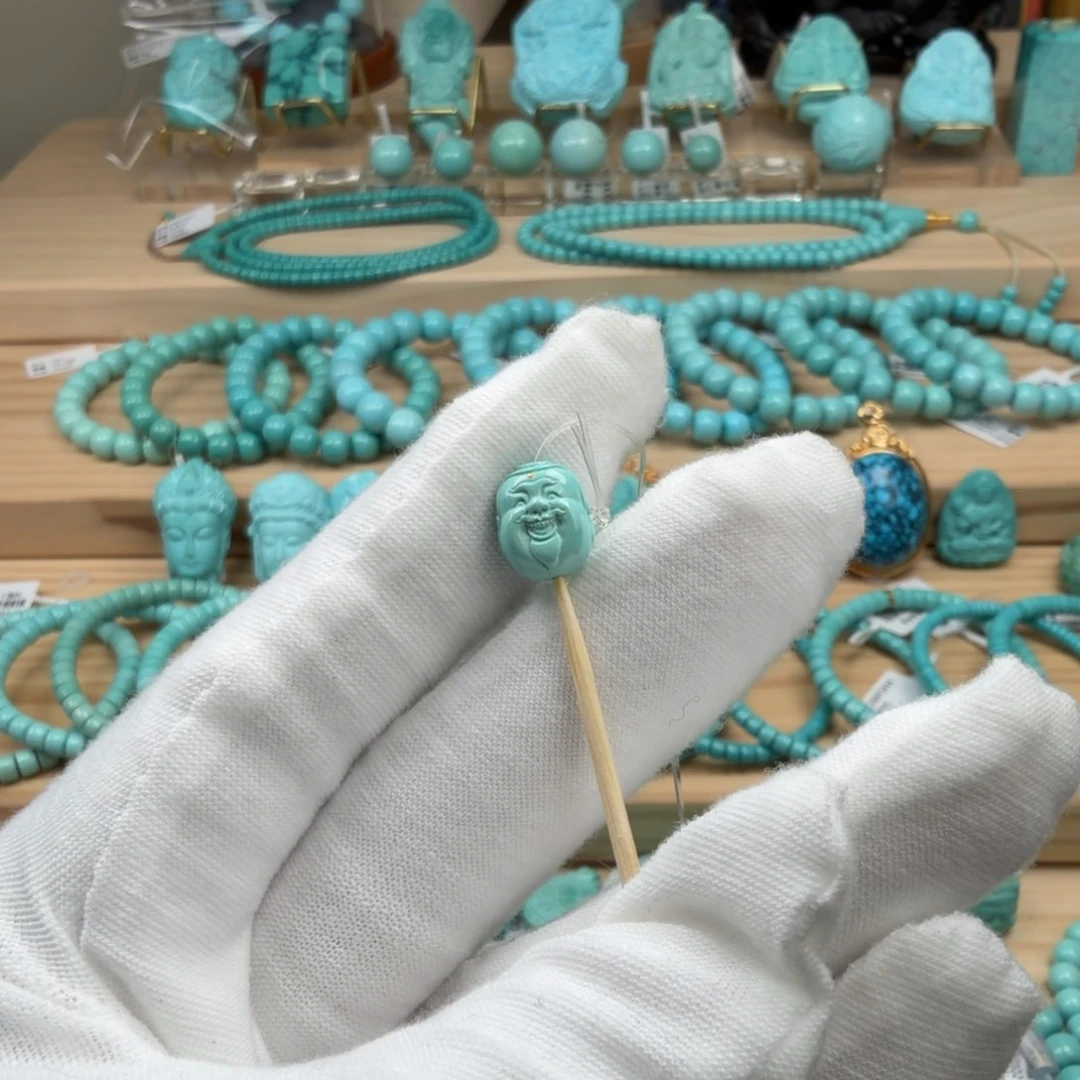 绿松石未镶嵌珠宝奇石