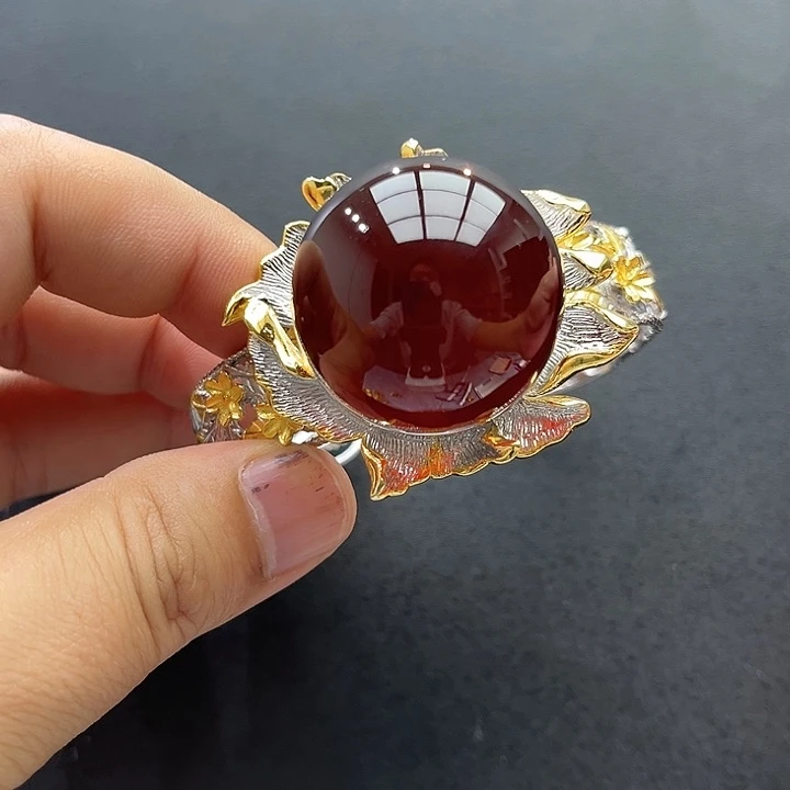 琥珀未镶嵌裸石手镯