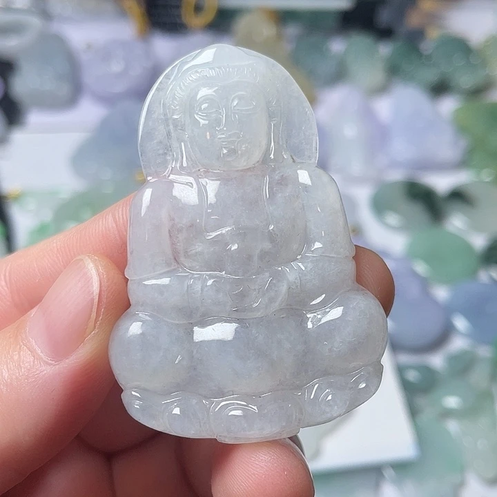 翡翠未镶嵌颈饰观音