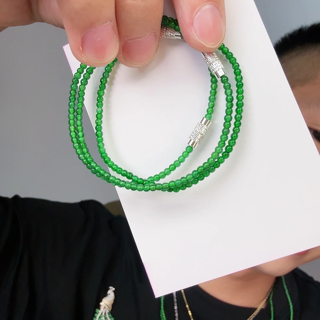 翡翠颈饰未镶嵌一件