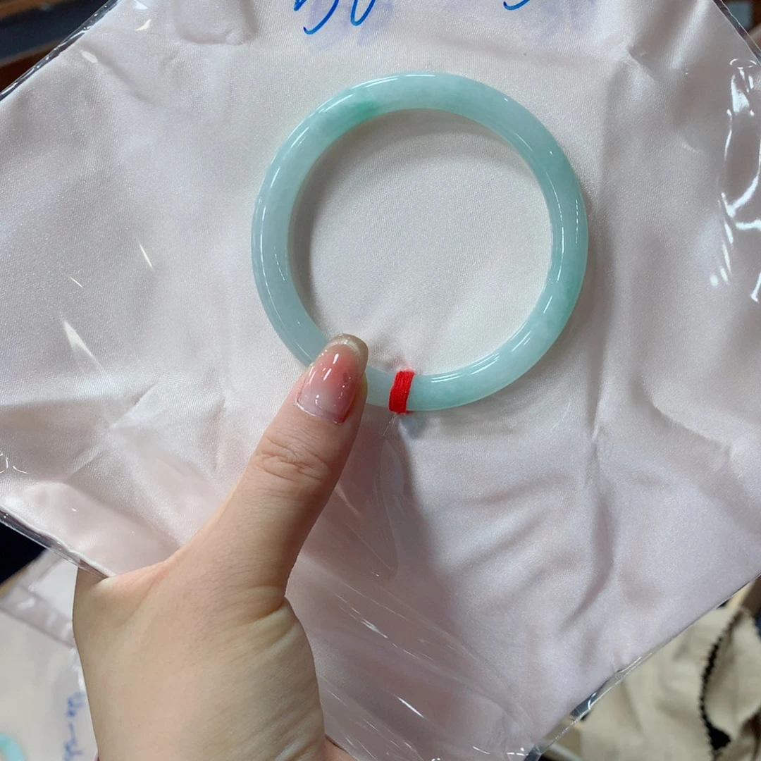 未镶嵌手镯翡翠买断