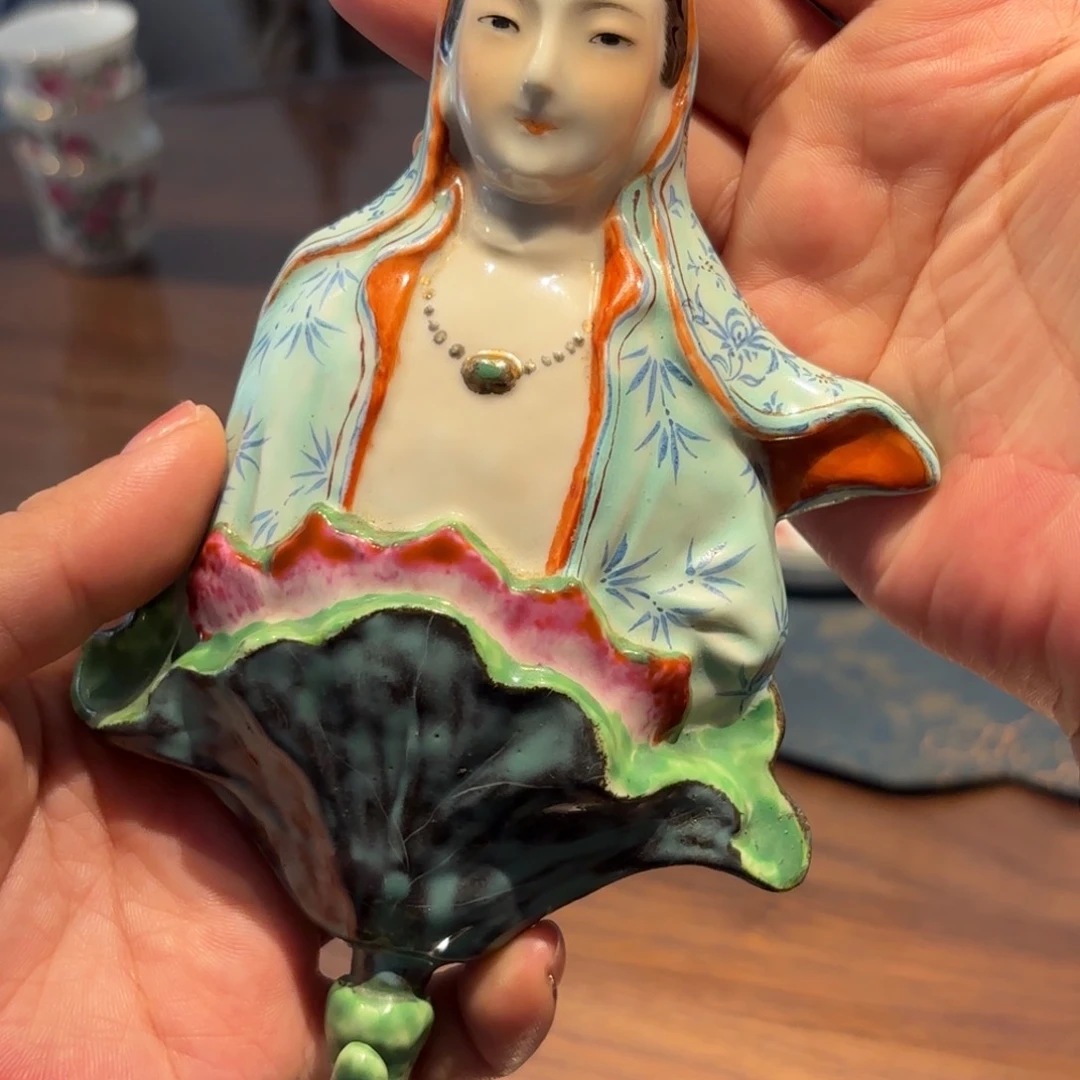 三***三景德镇釉上彩人物雕塑