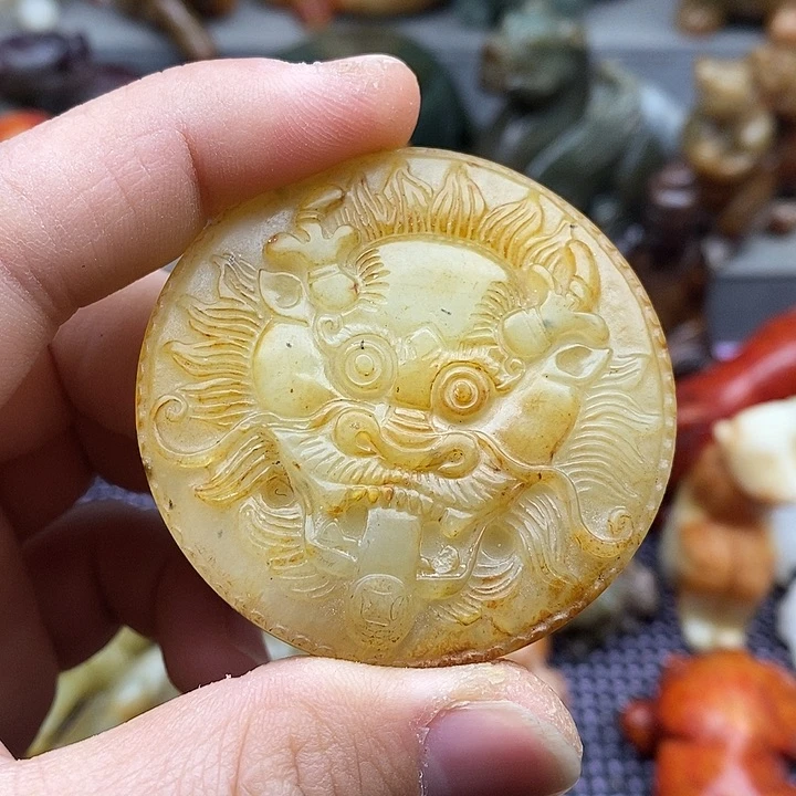 未镶嵌蛇纹石玉颈饰