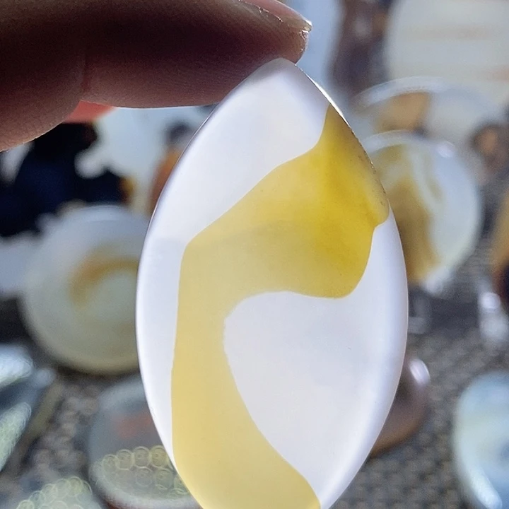 玛瑙/玉髓颈饰未镶嵌懂****