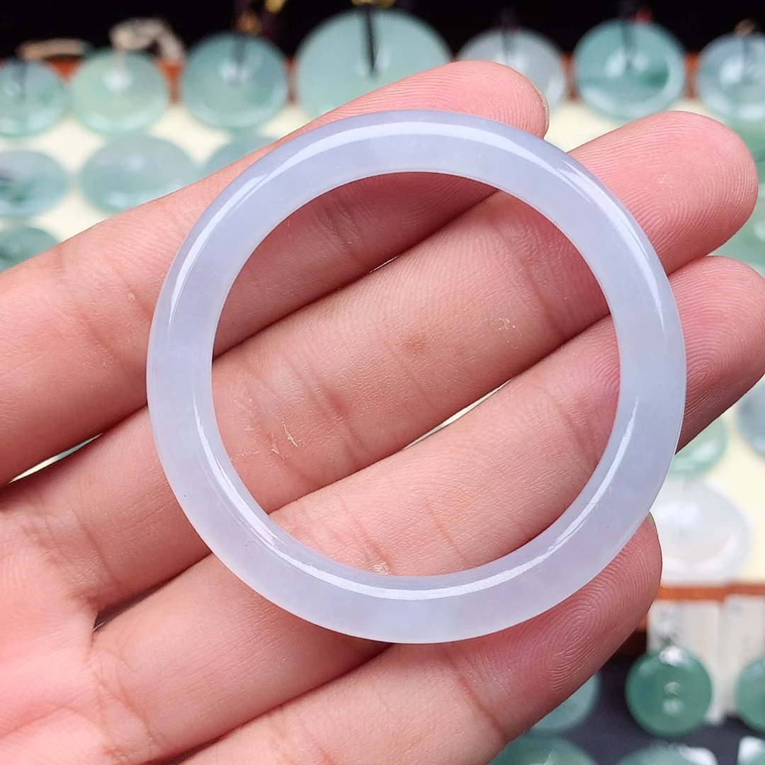 翡翠未镶嵌颈饰52.8-5.7mm