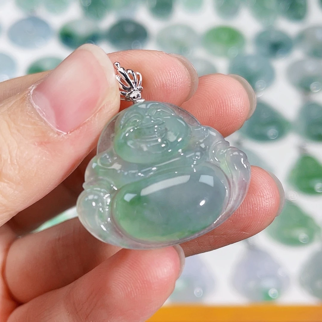 颈饰18K金镶嵌翡翠吊坠