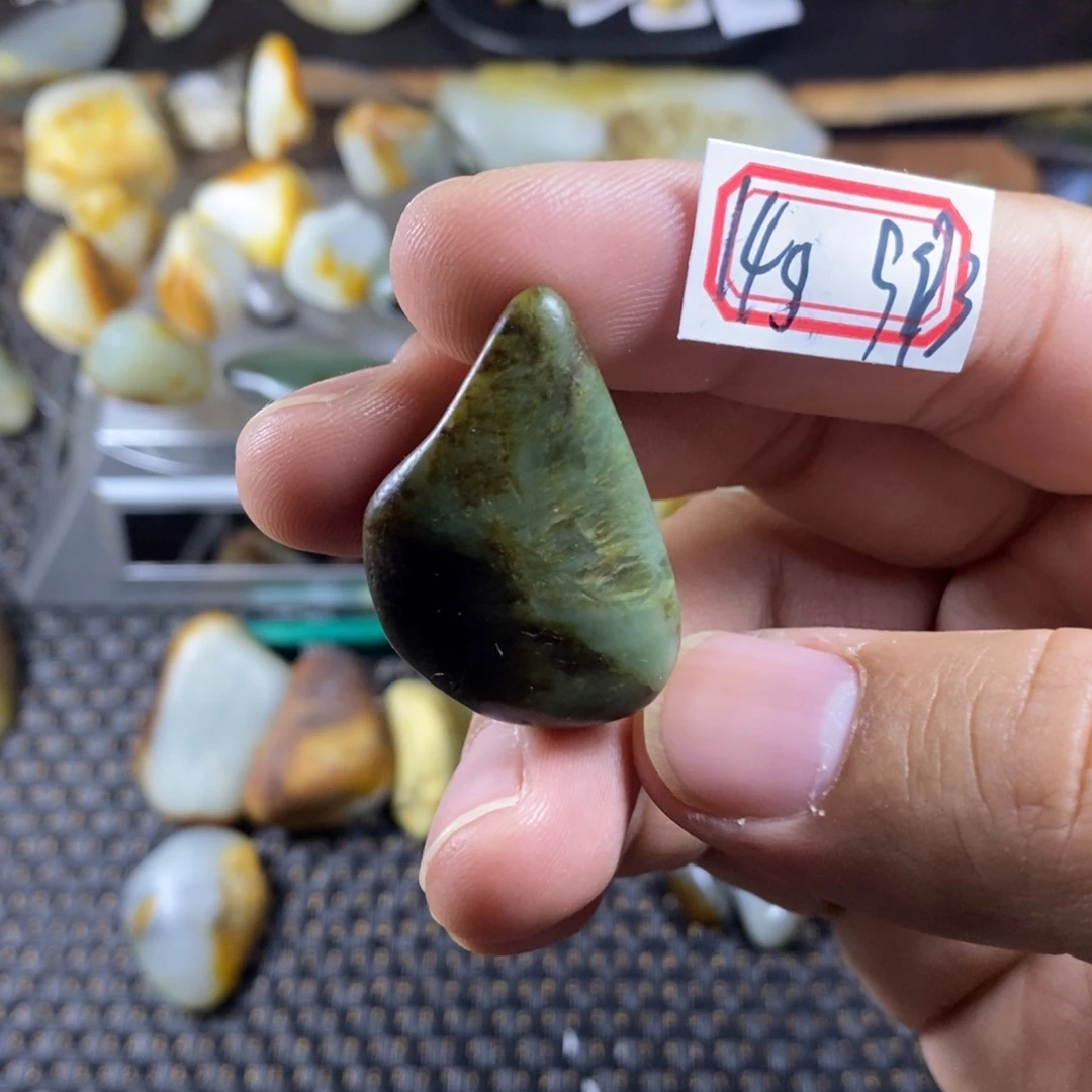 和田玉（糖玉）未镶嵌挂件