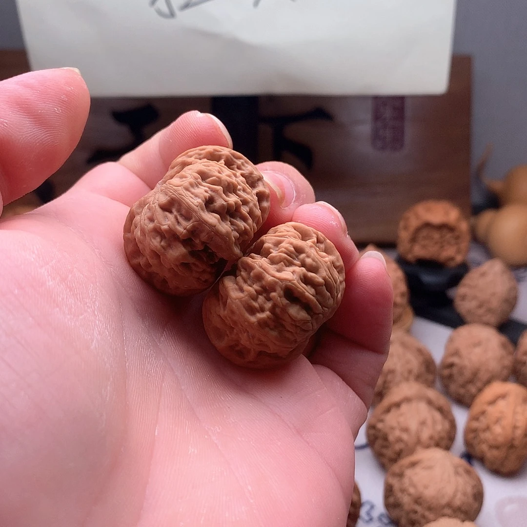 天***见吊坠桃核山地果京东第一矮