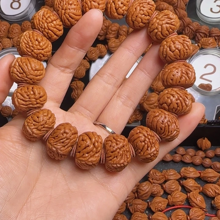 好***！桃核手串龙纹桃核