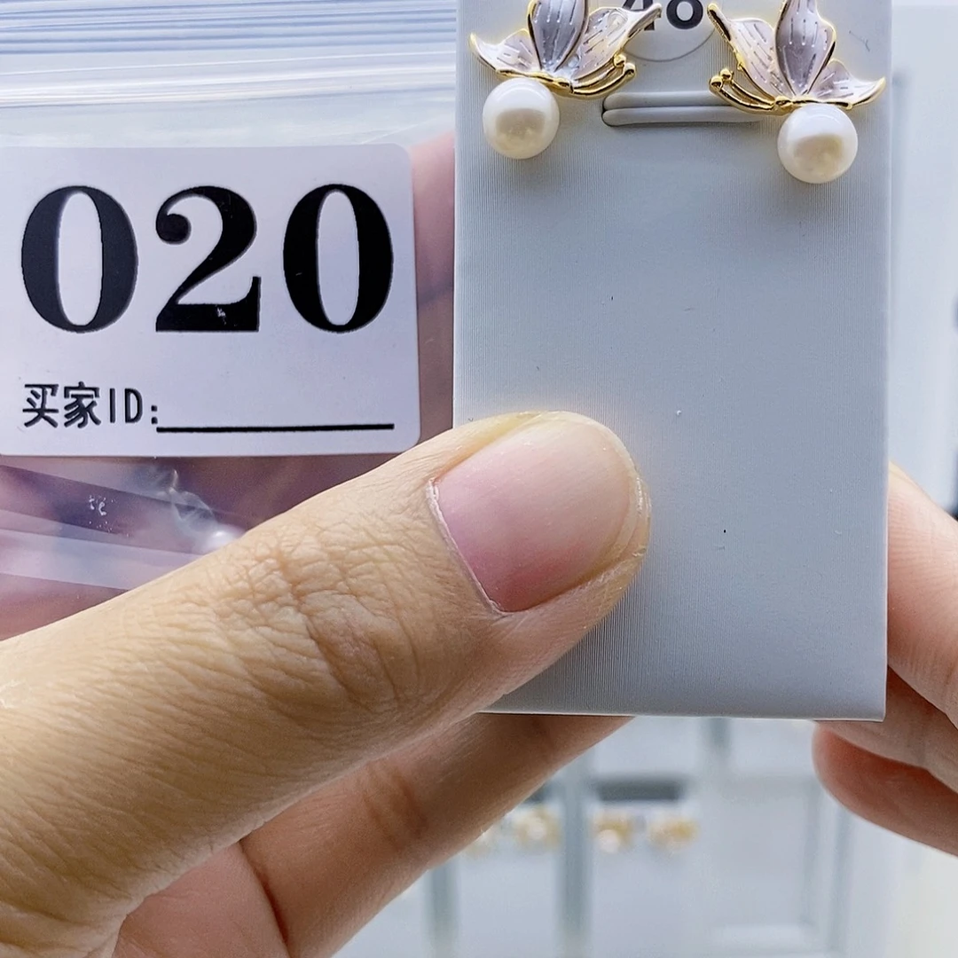 淡水珍珠颈饰合金