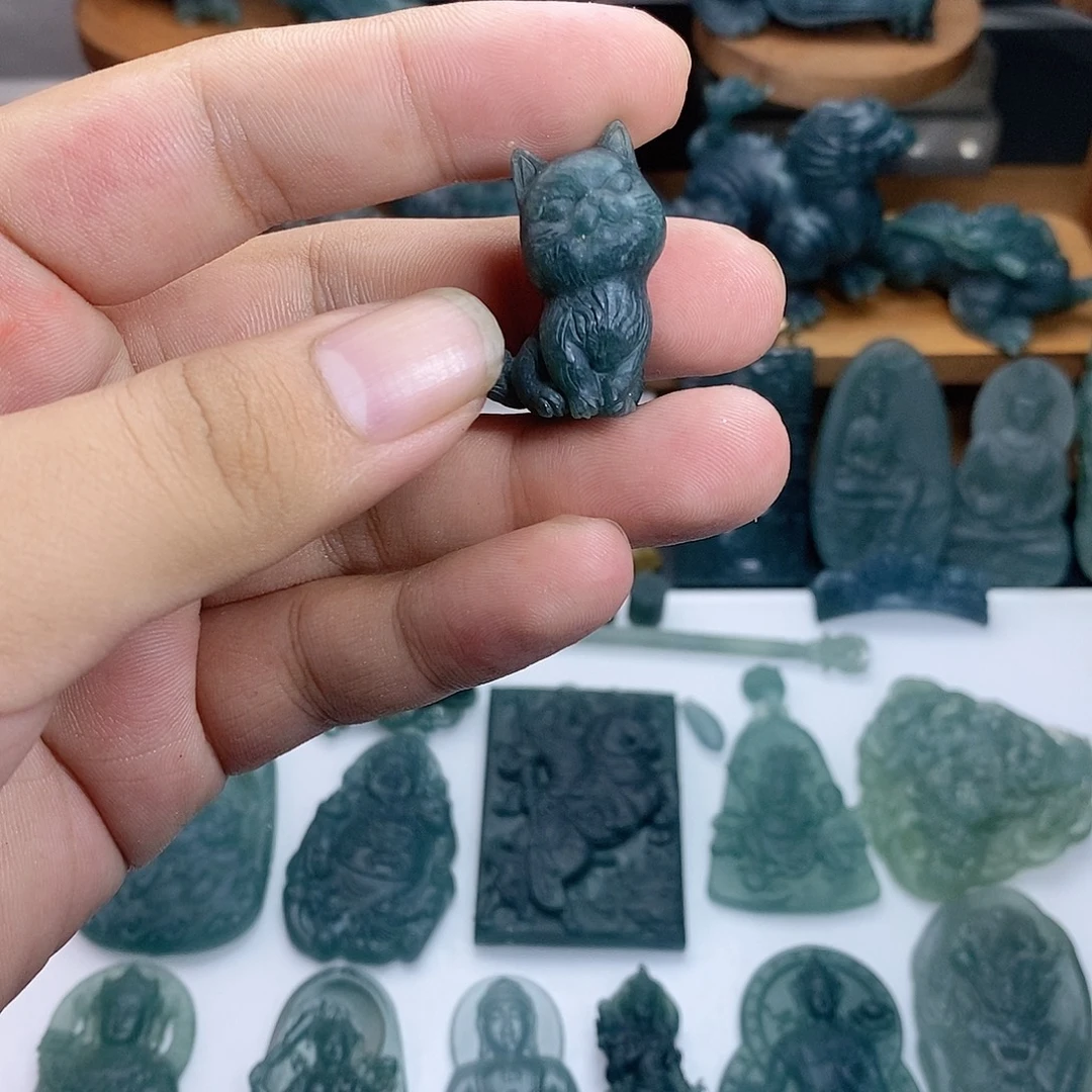 定制翡翠未镶嵌猫