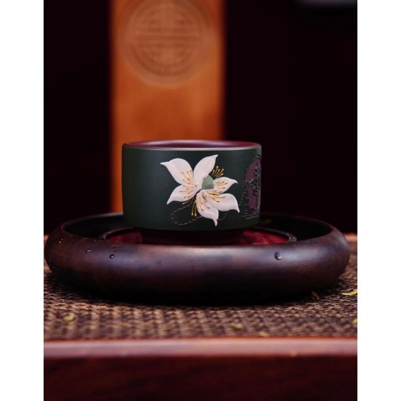 宜兴原矿紫砂  绿泥 堆绘 荷花 吉祥如意