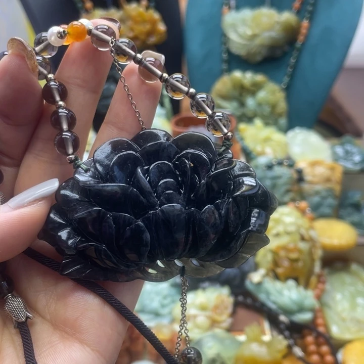 蛇纹石玉合金颈饰