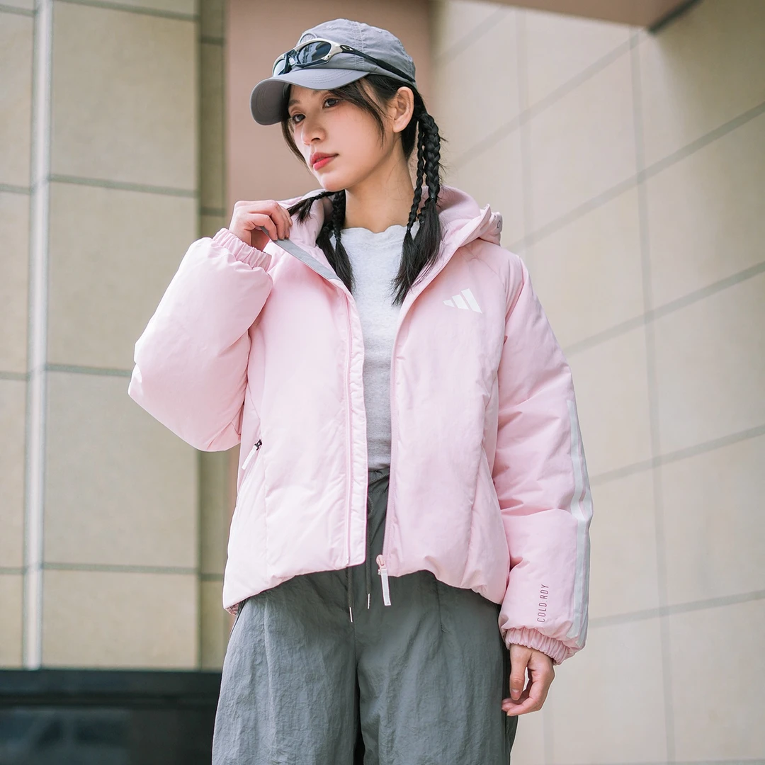 阿迪达斯短款连帽羽绒服女冬季新款户外保暖外套加厚运动服JG5921