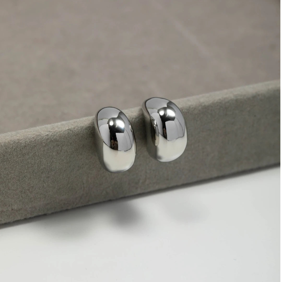 铜合金耳饰 屿希 法式【通勤】水滴耳钉法式轻奢S925银针耳钉M0008