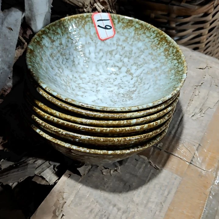 摆件陶瓷盘子碗啥都有