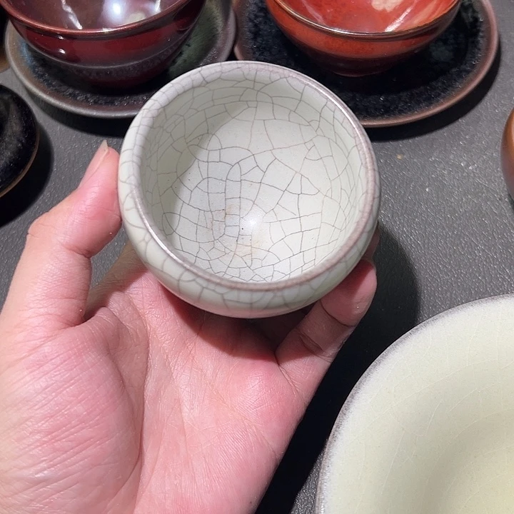 王***华茶盏好想和她谈心聊天的