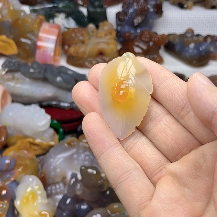 玛瑙/玉髓饰品未镶嵌