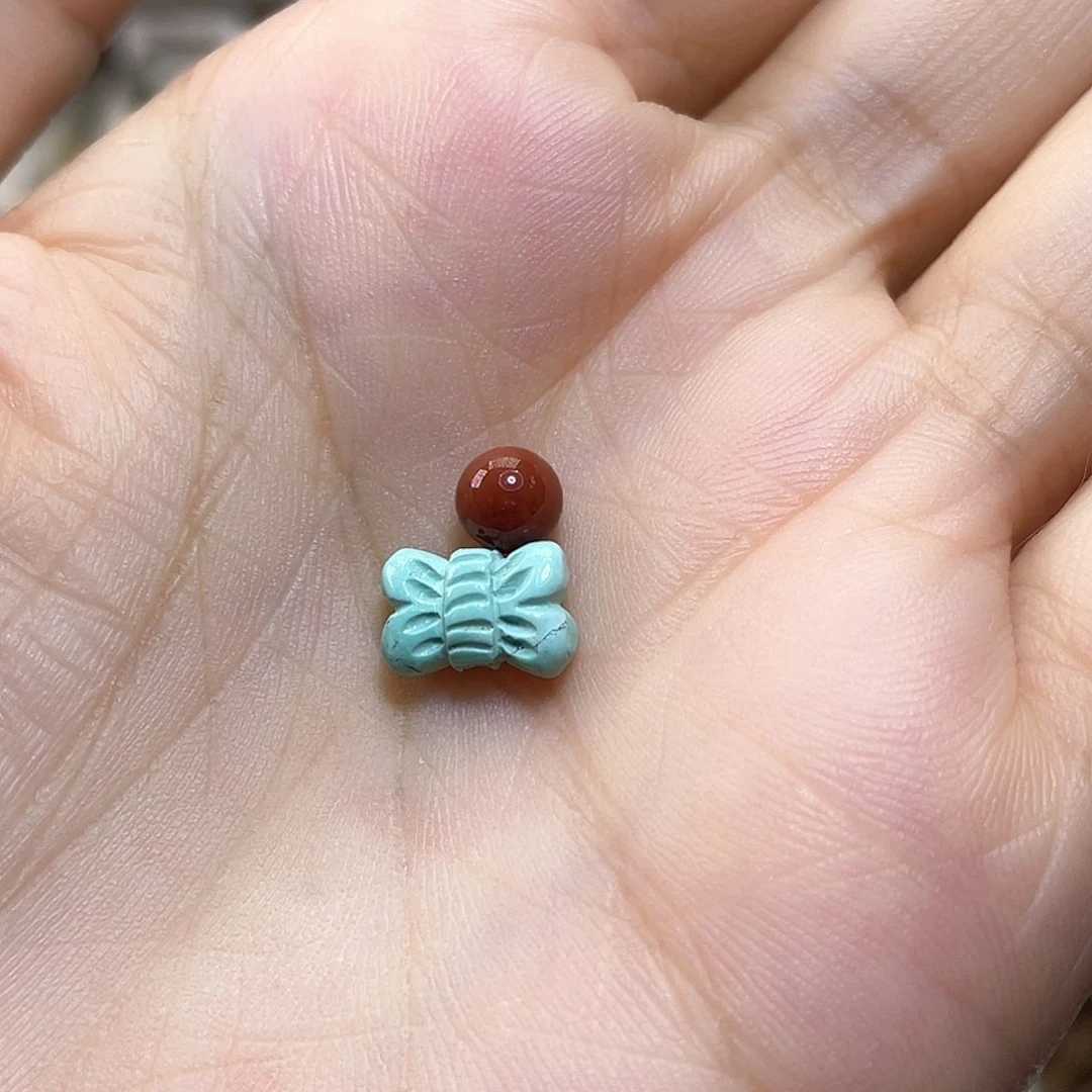 南红玛瑙配饰未镶嵌