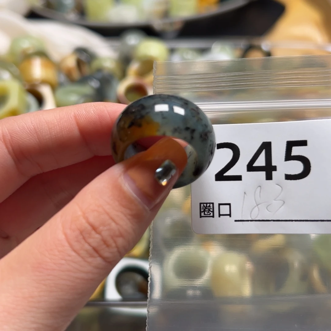 不***天蛇纹石玉未镶嵌戒指