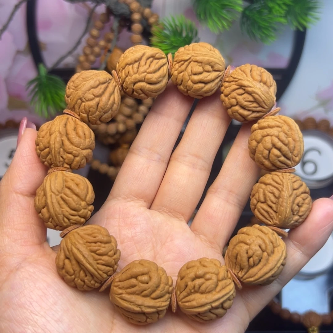 桃核吊坠龙纹桃核手串