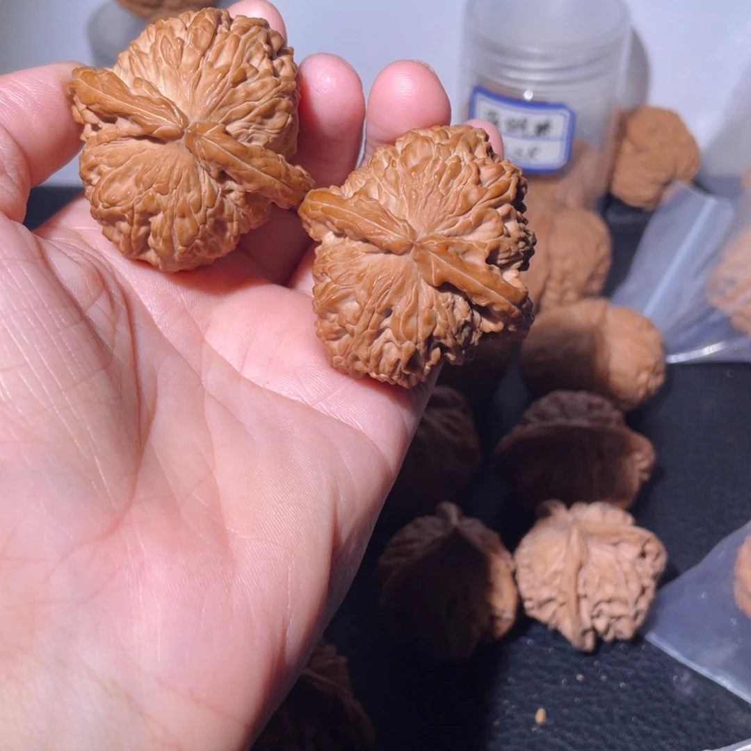 吊坠桃核✨****✨43尺三角白