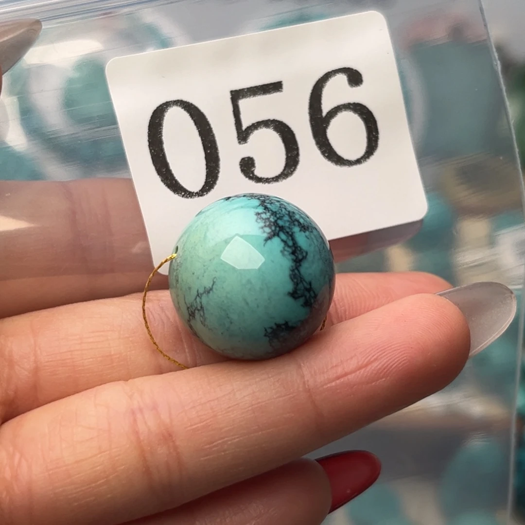 绿松石未镶嵌珠宝奇石直径20