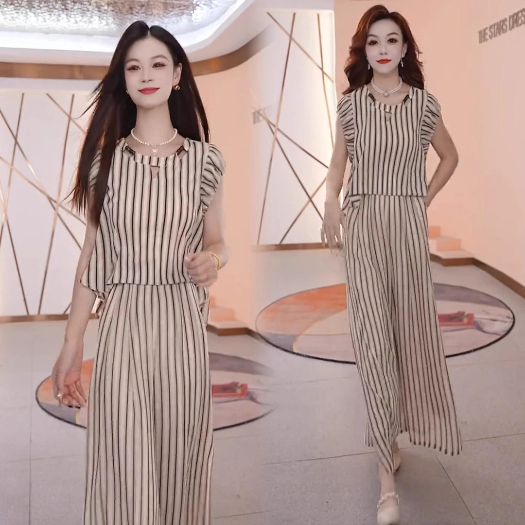时尚套装女2025夏季新款洋气显瘦设计感条纹短袖上衣阔腿裤两件套