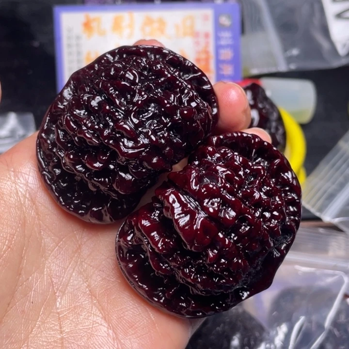 文玩核桃把件韶**负龙鼎