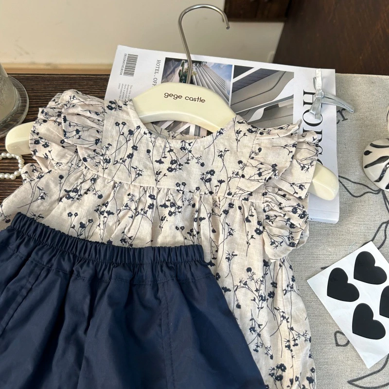 韩版童装2025新款夏季女童飞袖碎花娃娃衫藏青色短裤两件套潮