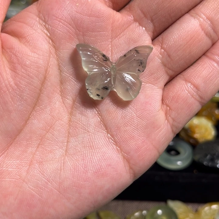 合金蛇纹石玉颈饰