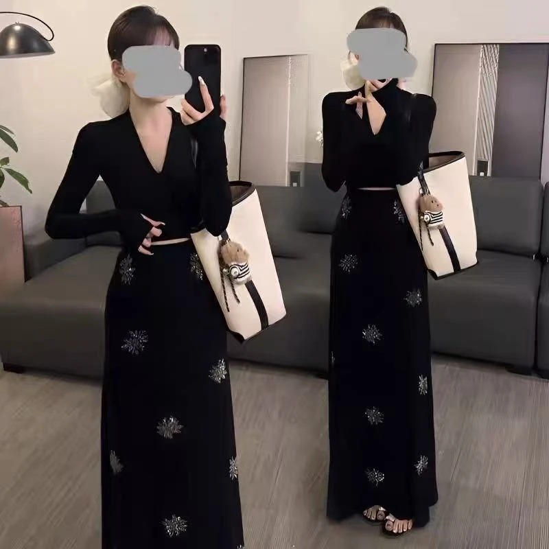 638-6#【浅浅专属】2025秋季新款套装v领小个子T恤高腰半身裙两件套