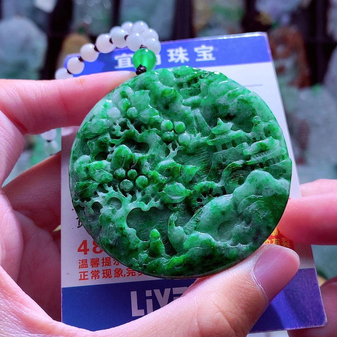 颈饰未镶嵌翡翠天然