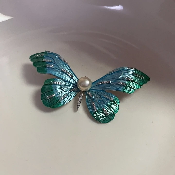 胸饰未镶嵌淡水珍珠