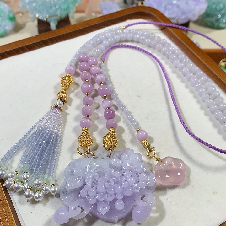 翡翠未镶嵌颈饰翡翠吊坠