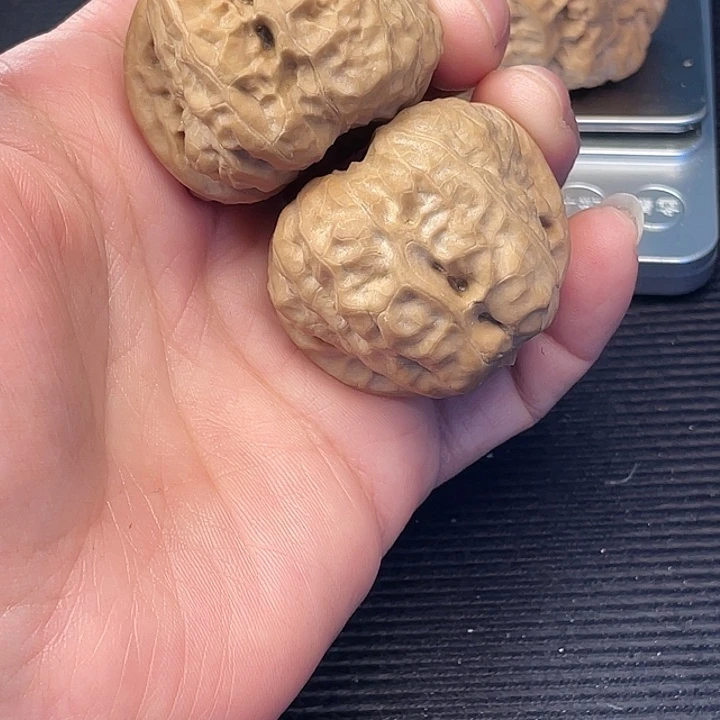 跟***。吊坠文玩核桃蛙蛙