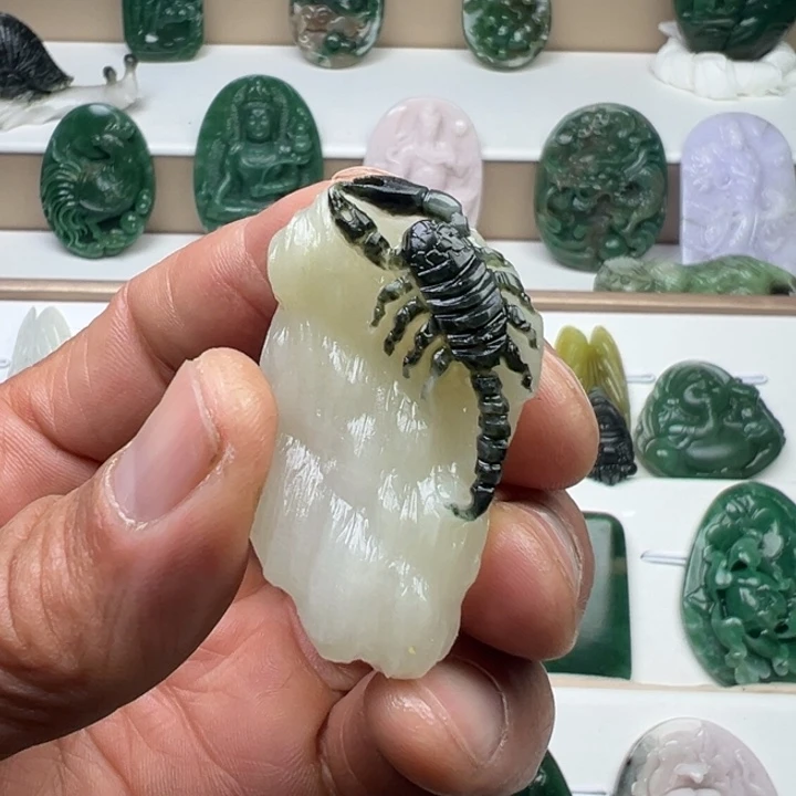 独山玉未镶嵌吊坠(不含链)