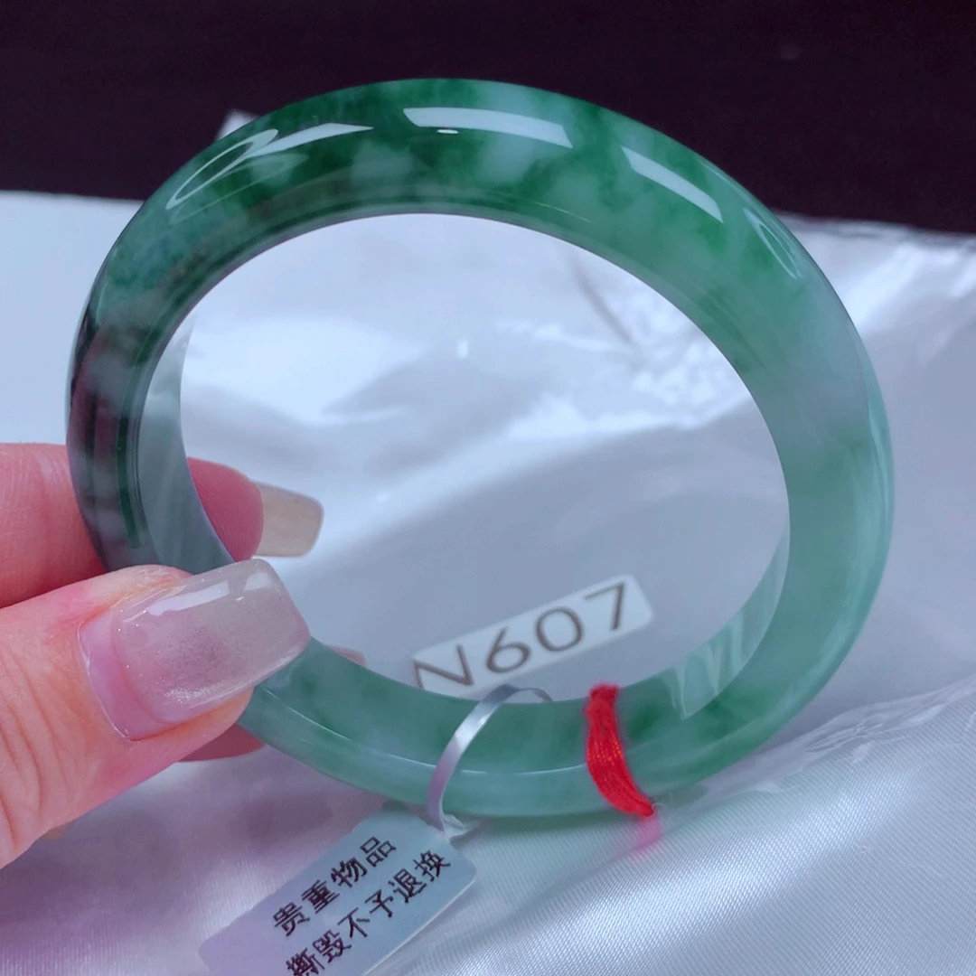 翡翠手镯未镶嵌手镯88