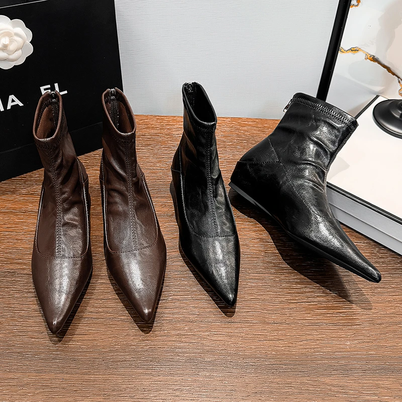 增高短靴四季时尚手抓纹尖头平底短靴英伦风百搭内增高5CM靴子女