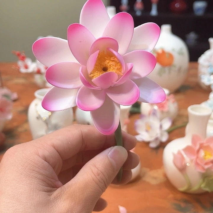 手工陶瓷精致摆件