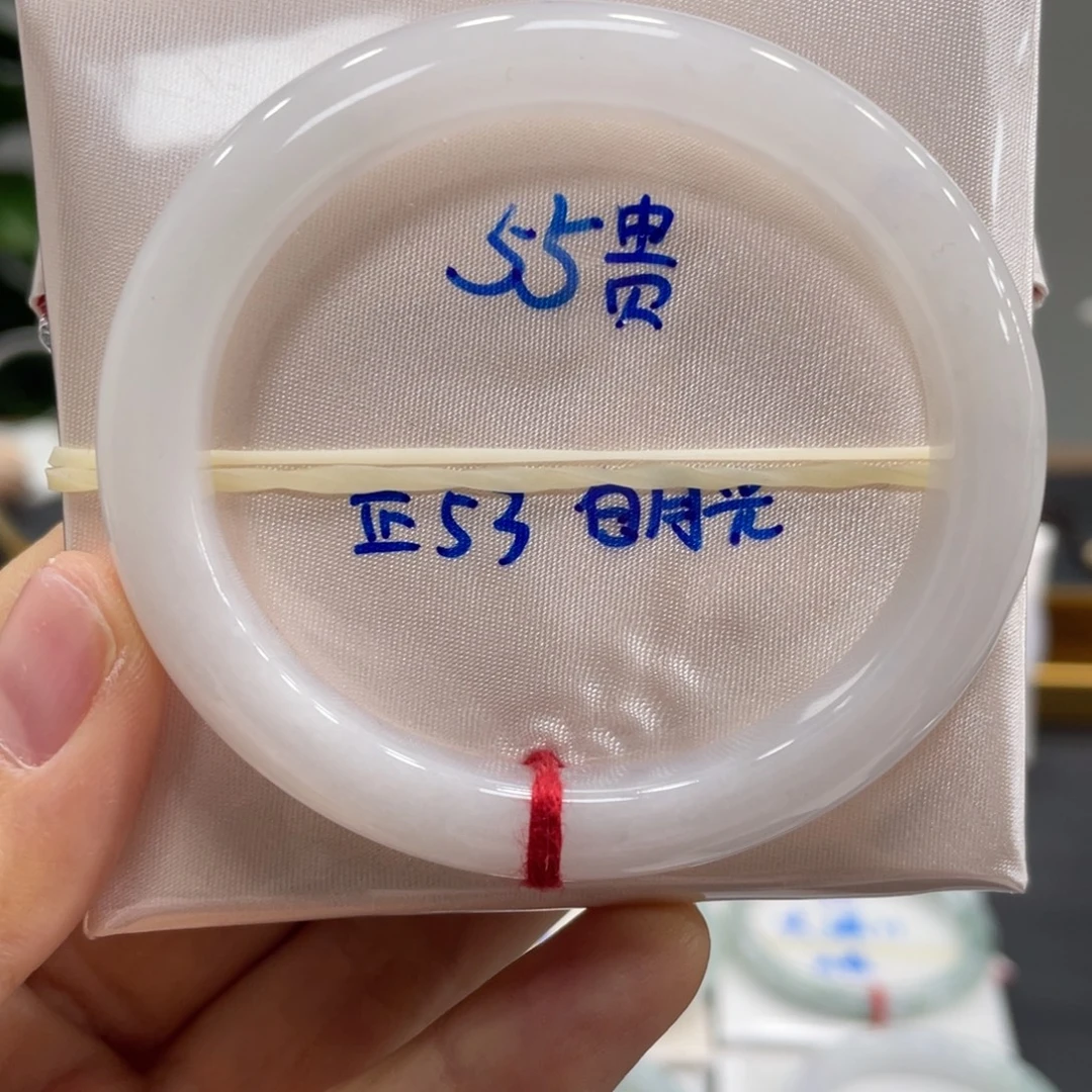 翡翠未镶嵌手镯翡翠