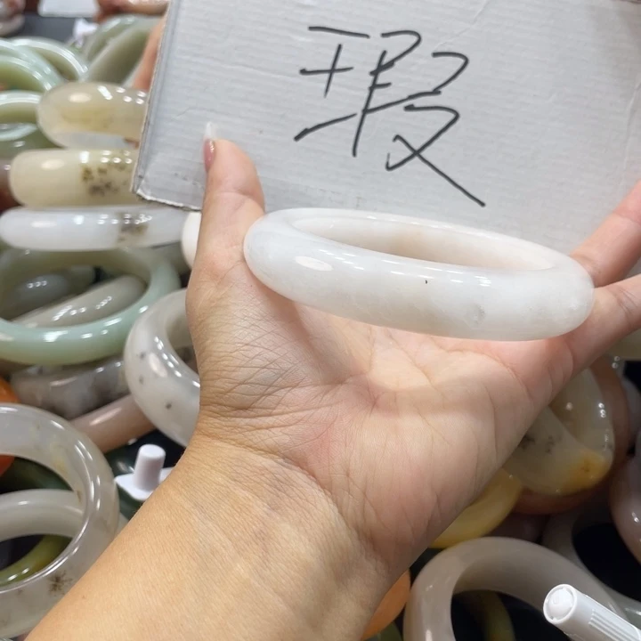 枫***雨石英质玉钛钢珠宝奇石