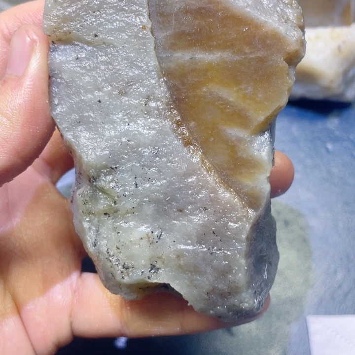 和田玉未镶嵌珠宝半成品