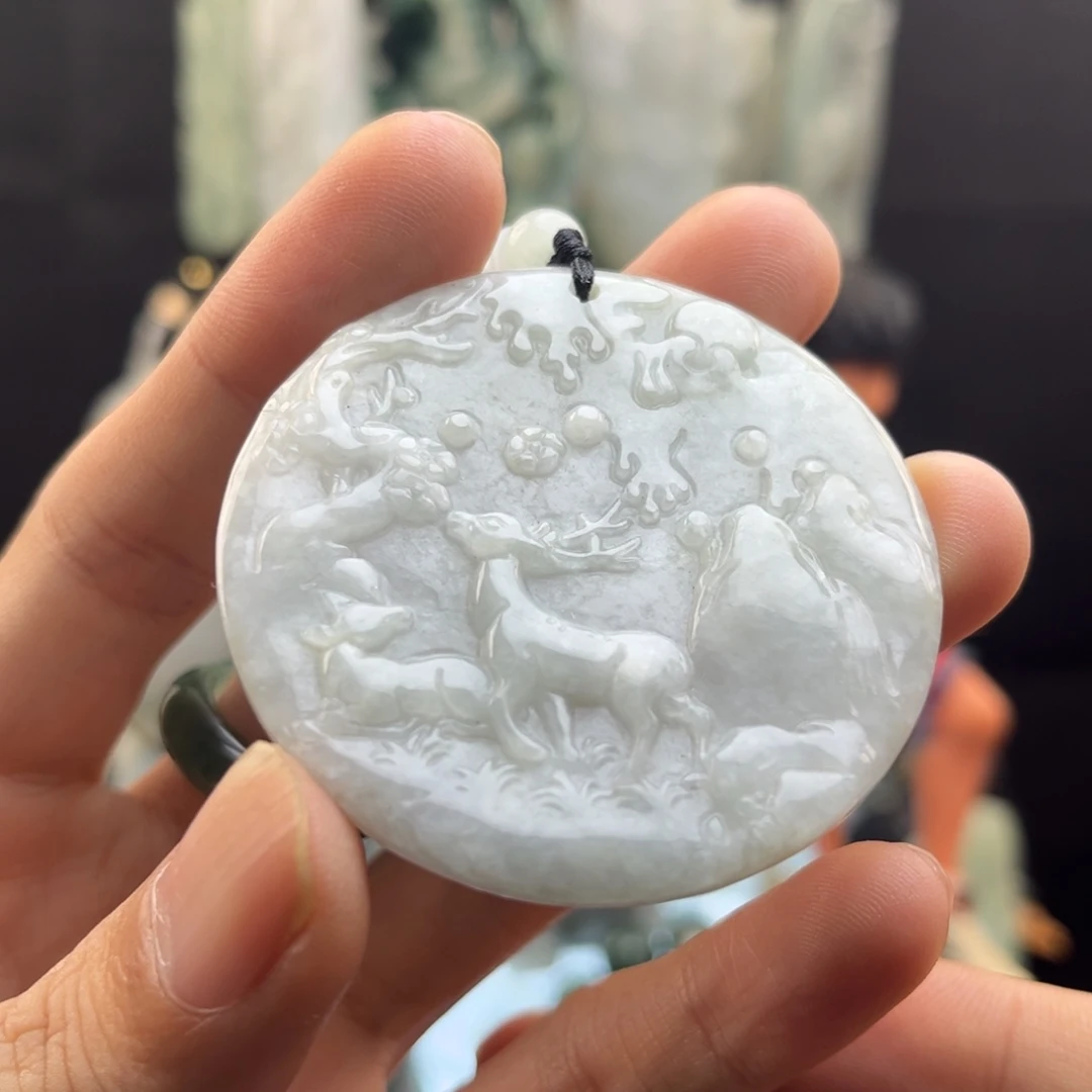 翡翠未镶嵌颈饰一鹿有你