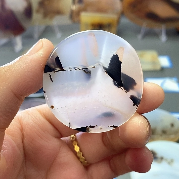 玛瑙/玉髓未镶嵌珠宝半成品