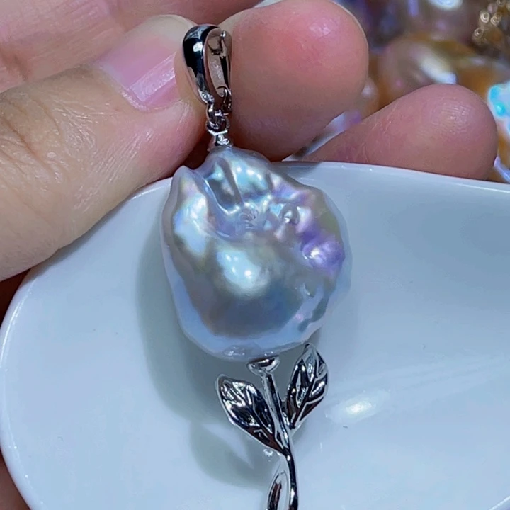 颈饰未镶嵌淡水珍珠