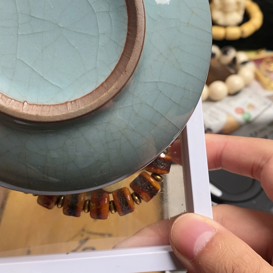 碟瓷器制作工艺精湛精细