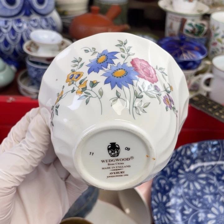 他家瓷器真美…开播了